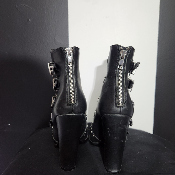 Steve Madden Black Multi-Buckle Heeled Boots - Picture 4 of 5